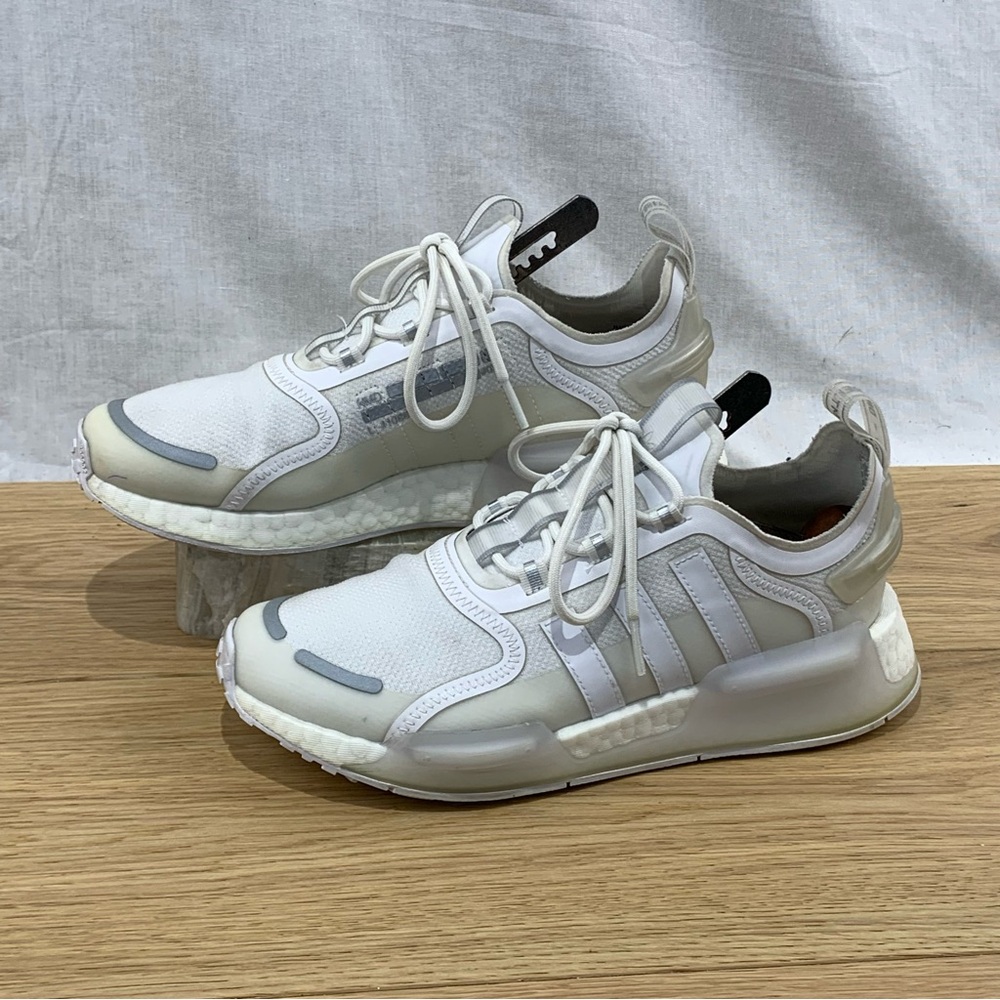 adidas Original NMD_V3 Triple White Athletic Shoes Women’s Size 7.5